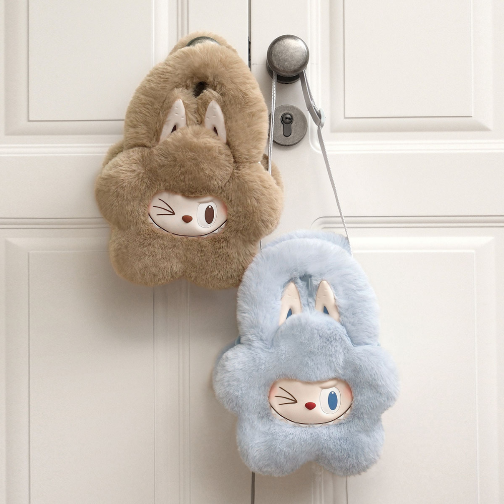 Sac Peluche Labubu – THE MONSTERS Classic Series (Marron / Bleu)