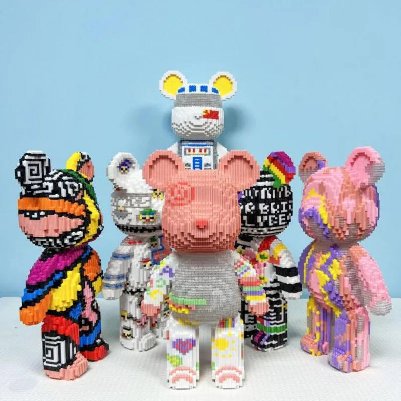 Bearbrick-ähnliche Bausteine – Riesige Teddybär-Figur aus Design-Bausteinen
