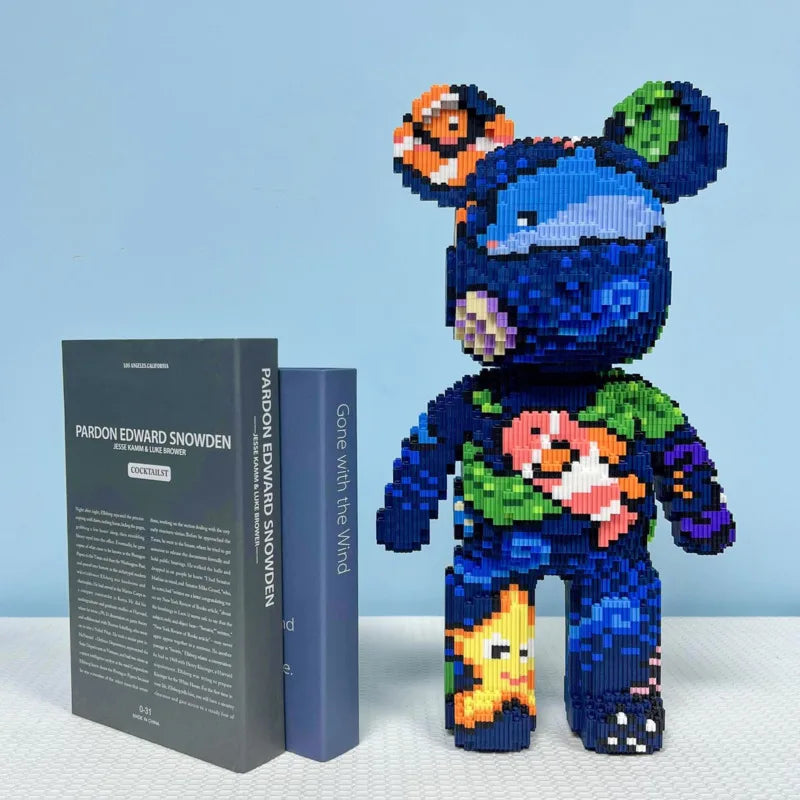 Bearbrick-ähnliche Bausteine – Riesige Teddybär-Figur aus Design-Bausteinen