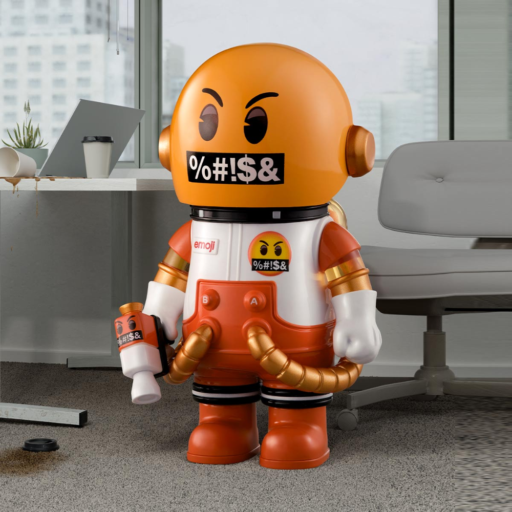 MEGA SPACE MOLLY 100 % × Emoji™ – Blindbox POP MART Figur