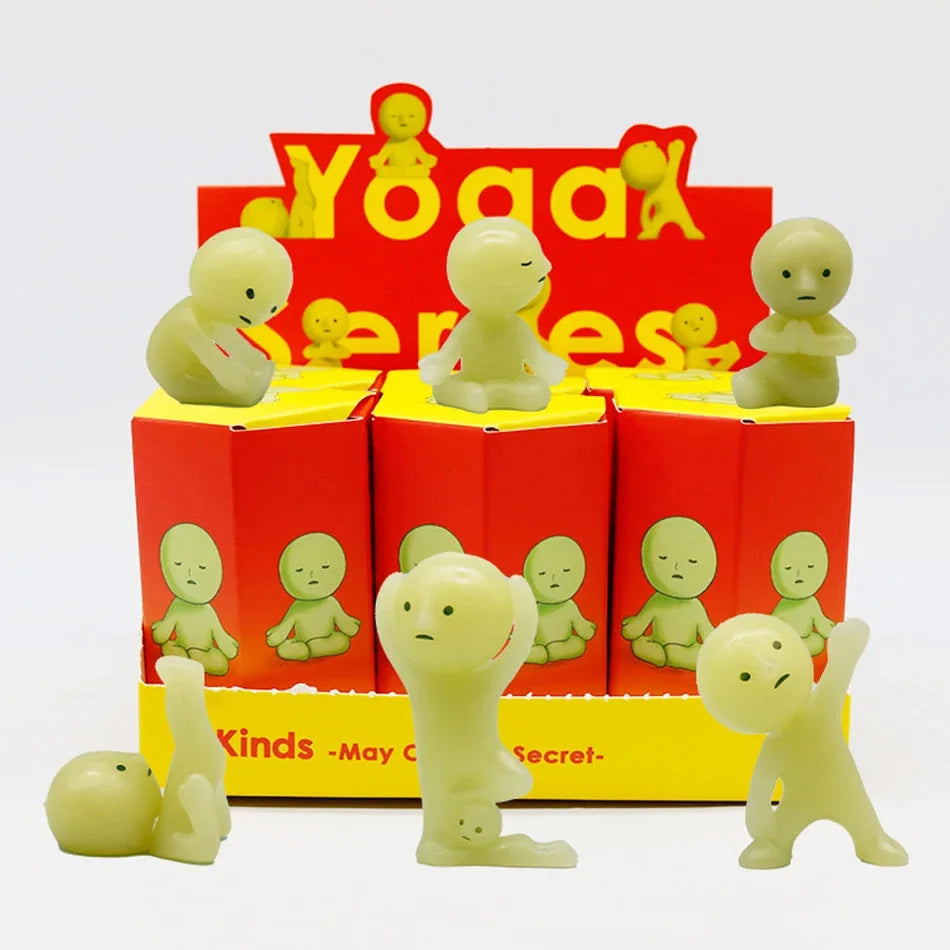 Yoga Room Series: Überraschungs-Geschenkbox mit Blind-Box-Figuren und mehreren nachtleuchtenden grünen Puppen als Deko-Spielzeug