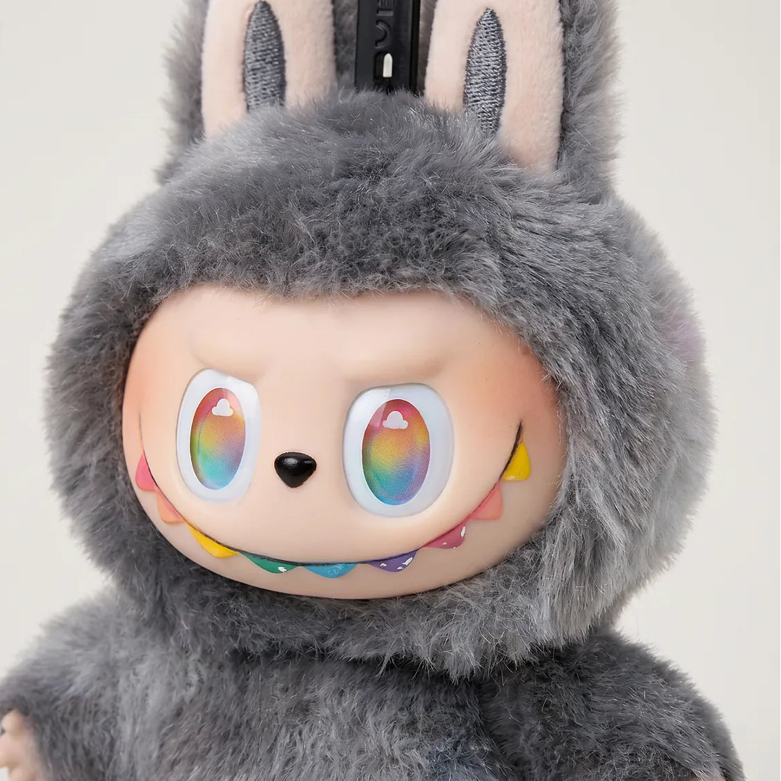 Labubu Big Into Energy — Pendentif Peluche Vinyle Blind Box